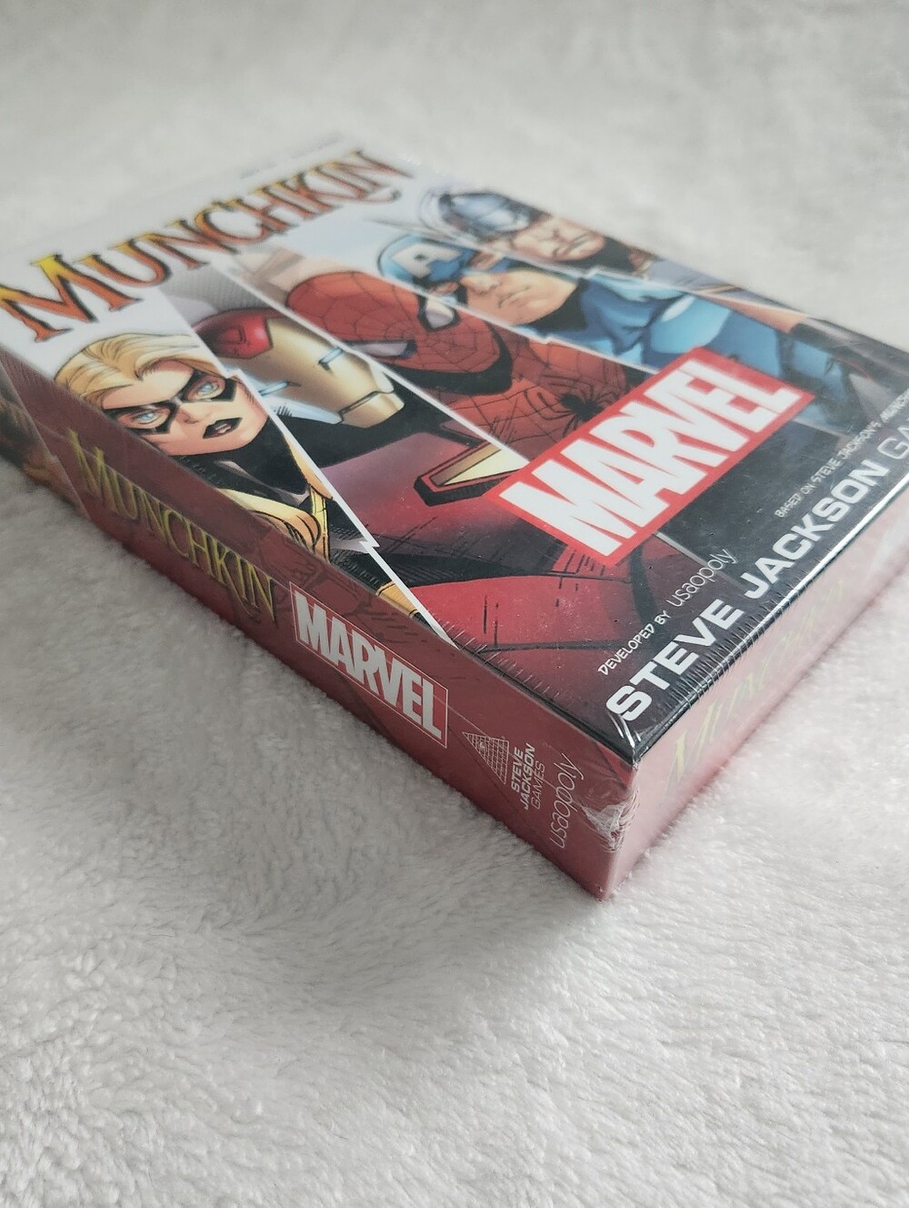 NEW SEALED Munchkin Marvel Card Game Steve Jackson Games USAopoly 2016 - Picture 6 of 9